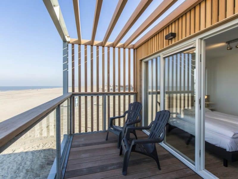 Bijzondere overnachting in een strandvilla in Hoek van Holland