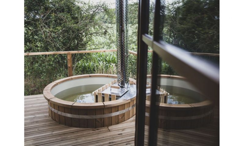 Boomhut met Sauna en Hottub