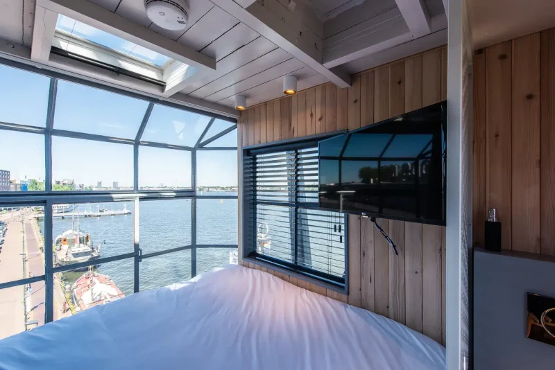 Bijzonder Overnachten in een Havenkraan