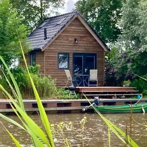 Natuurhuisje aan het Water in Friesland Natuurhuisje aan het Water in Friesland
