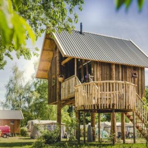 boomhut aan de regge